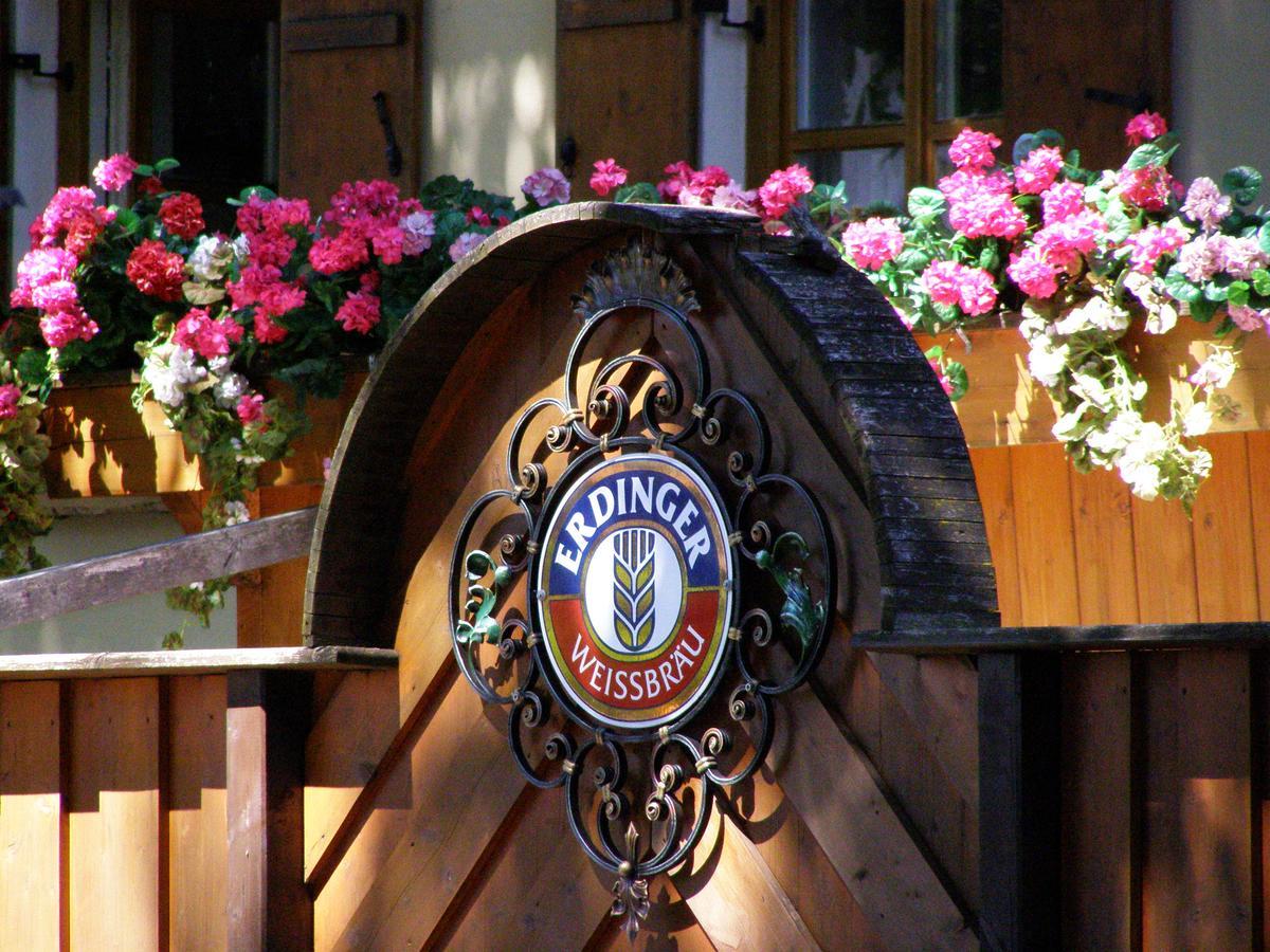 Hotel & Gaststaette Zum Erdinger Weissbraeu ミュンヘン エクステリア 写真