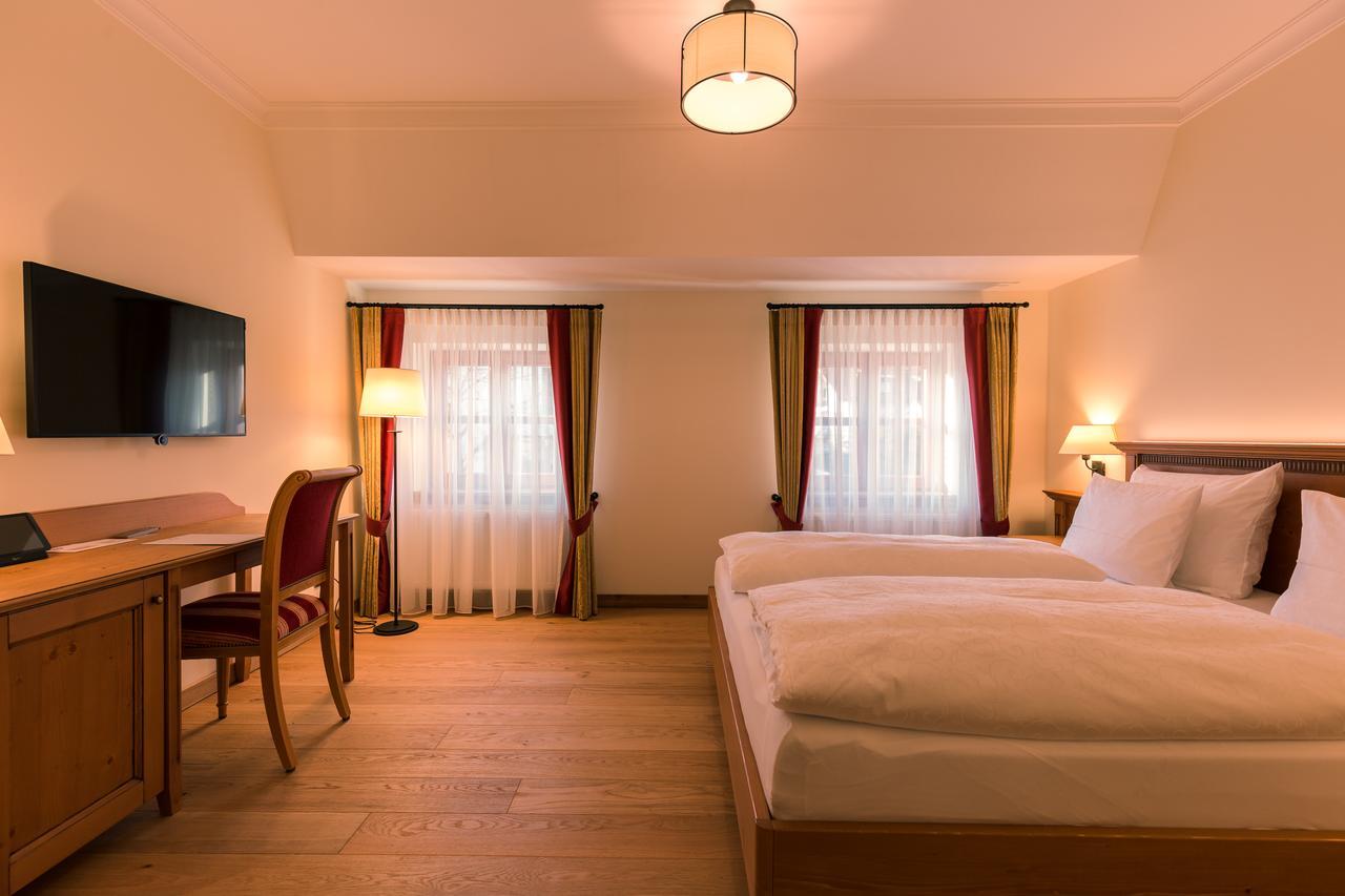 Hotel & Gaststaette Zum Erdinger Weissbraeu ミュンヘン エクステリア 写真
